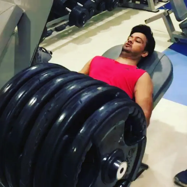 Sony Surana — Leg press — 240 kg × 10