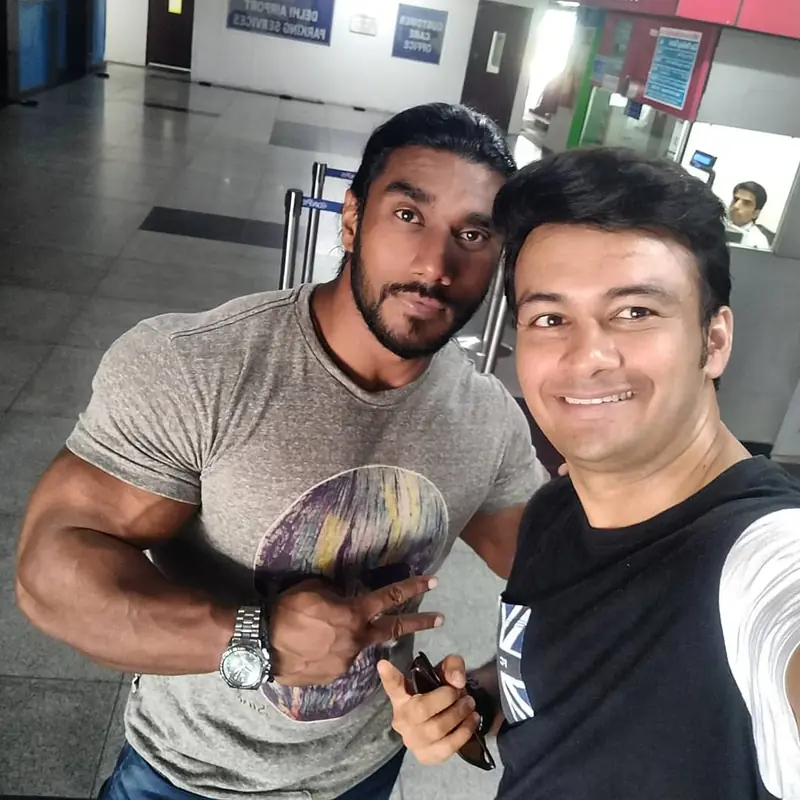 Sony Surana — With bodybuilder Sangram Chougule