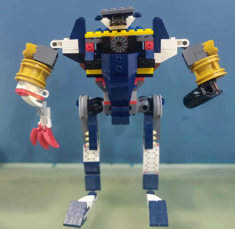 Lego robot gorilla